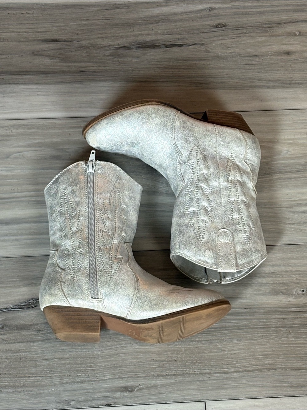 Mia | Girls Silver Western Cowboy Boots Side Zippers | SZ 1 Youth